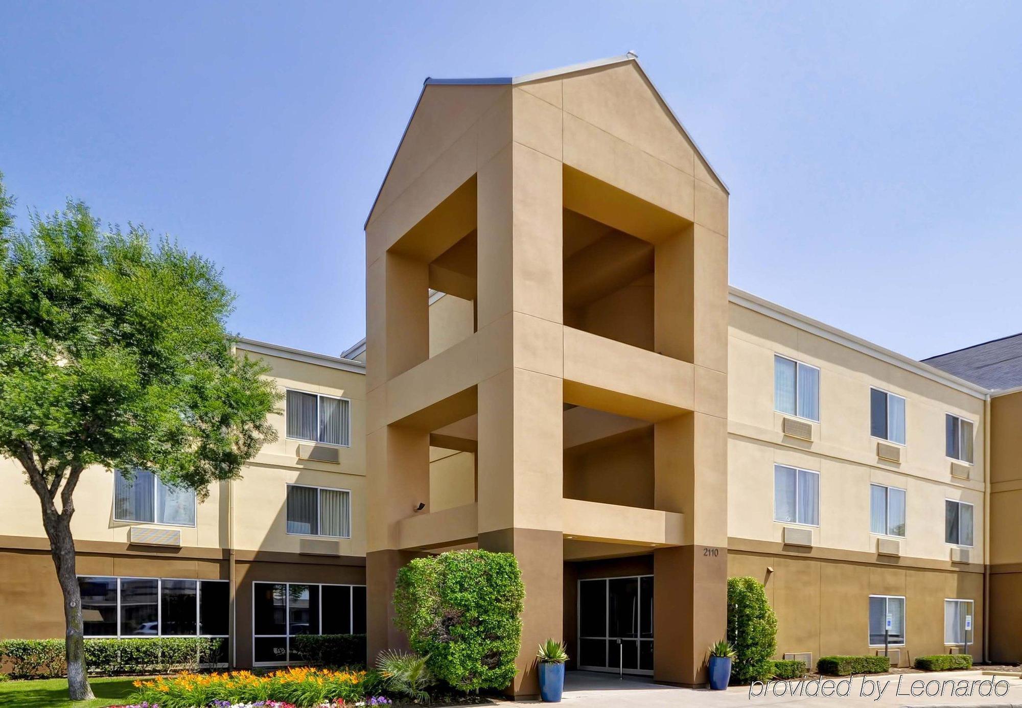 Fairfield Inn & Suites Dallas Medical/Market Center Экстерьер фото